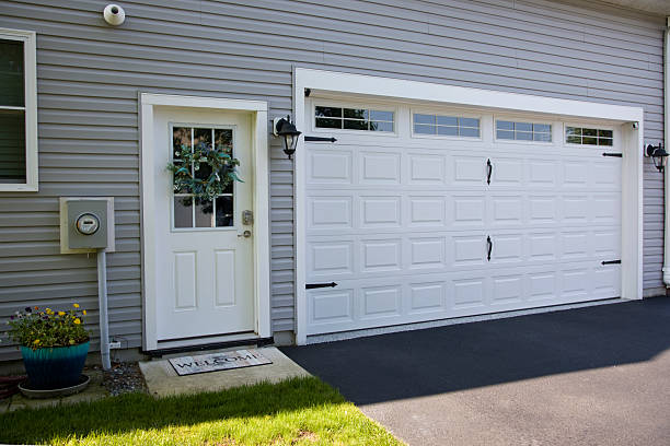 24/7 Emergency Garage Door Panel Replacement experts in McDonough, GA
